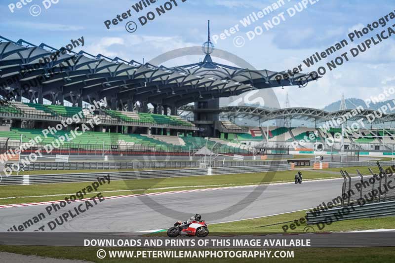Sepang;event digital images;motorbikes;no limits;peter wileman photography;trackday;trackday digital images
